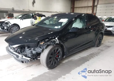 2024 Tesla Model X Plaid Tri Motor All-Wheel Drive z USA, uszkodzony, nr VIN 7SAXCBE66RF460974